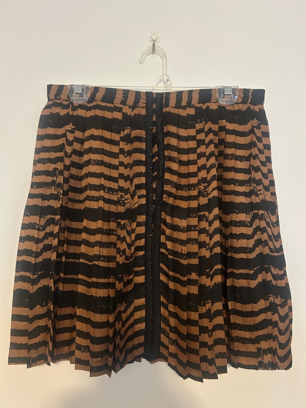 Dolce Vita Black and Brown Striped Pleated Button-Front Skirt